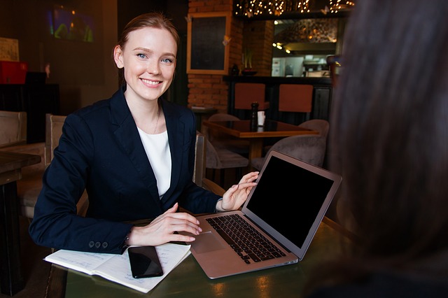 Woman working in recruitment